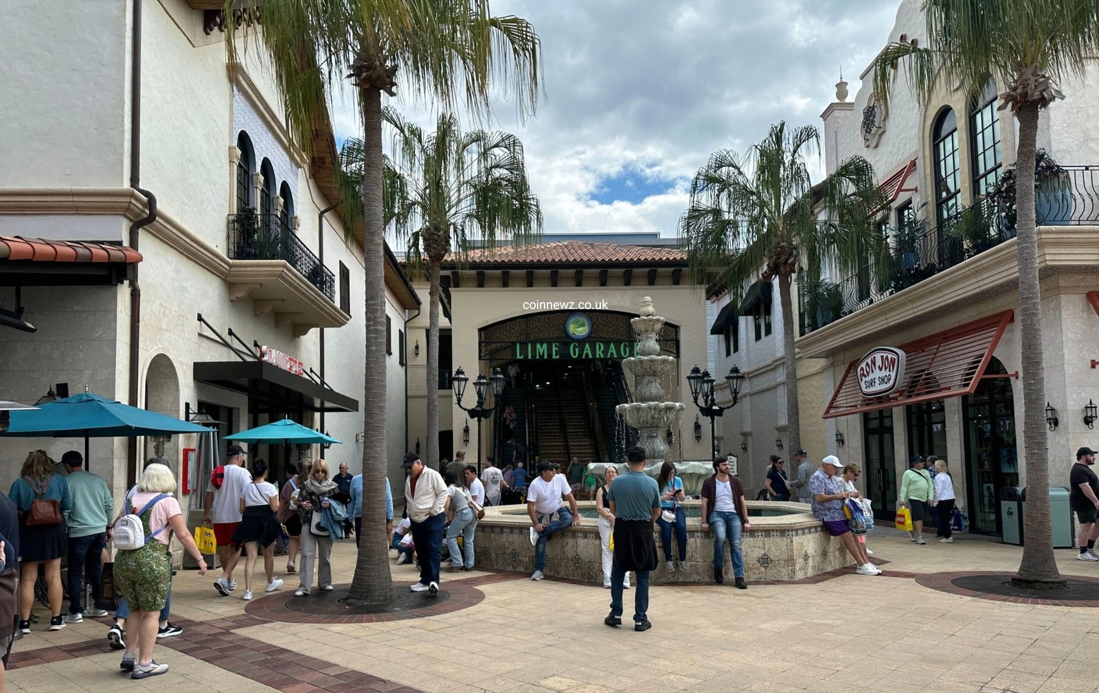 snow white trading pins